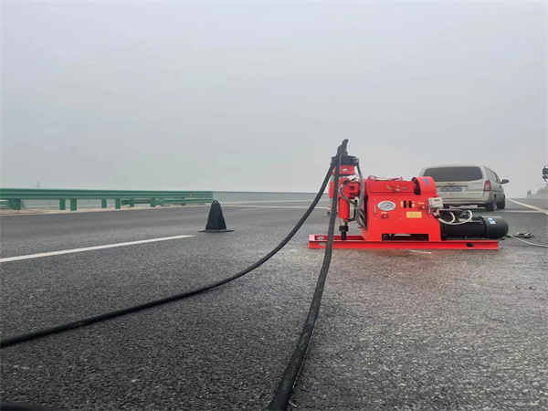 行唐马路路基路面开裂下沉注浆加固灌浆